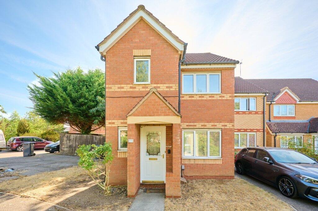 Main image of property: Gabor Close, Rugby