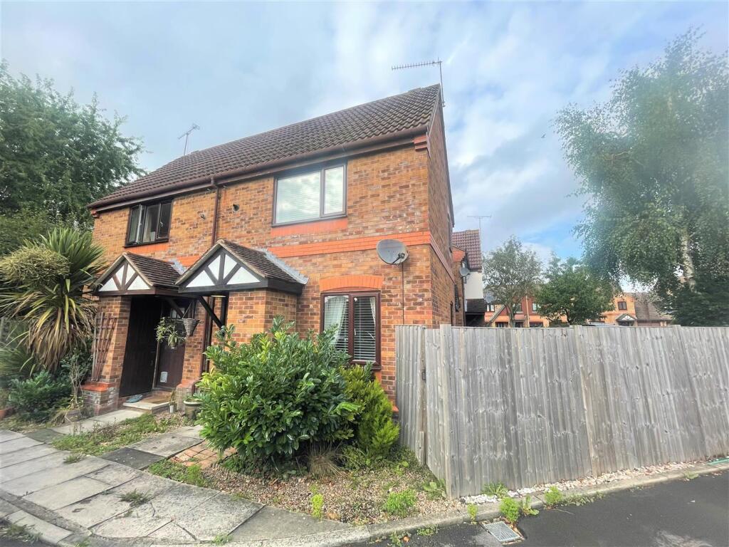Main image of property: Drovers End, Fleet, Hampshire