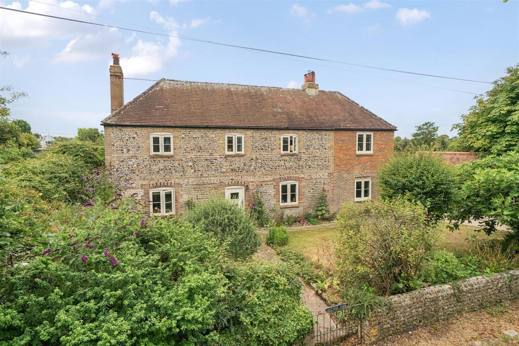 Main image of property: Ancton Lane, Middleton-On-Sea