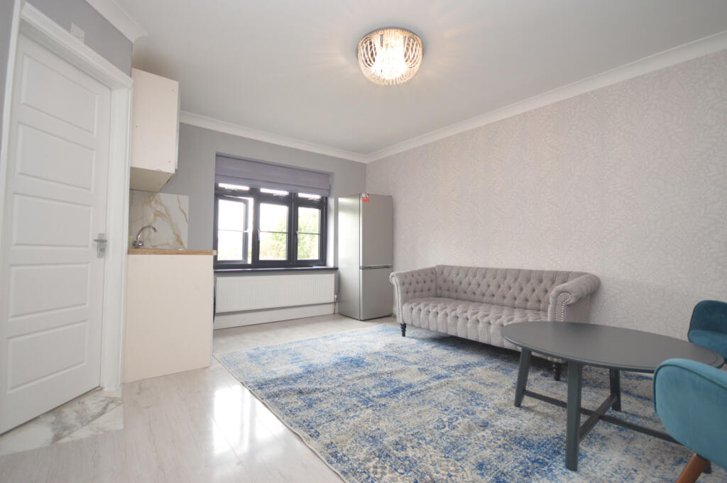 Main image of property: Wincanton Gardens, Ilford, IG6 2BP