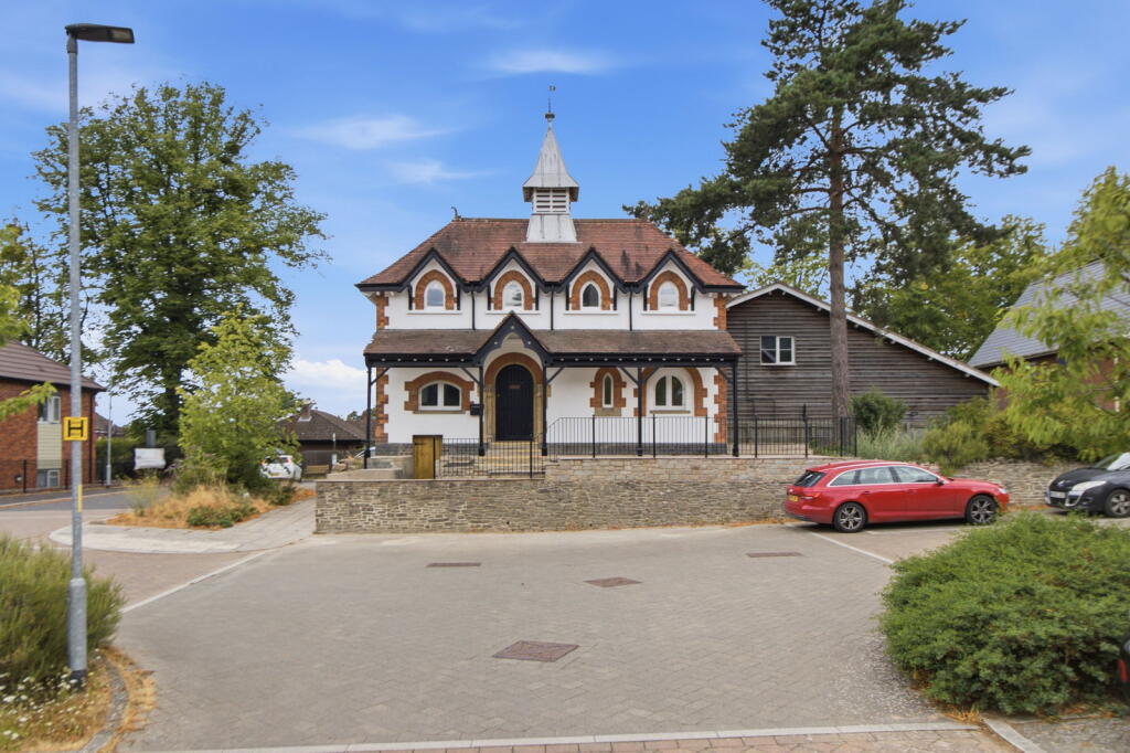 Main image of property: Walwyn Road, Malvern, WR13 6RP