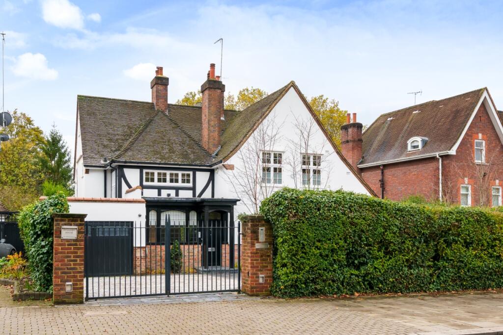 Main image of property: The Bishops Avenue Lodnon N2