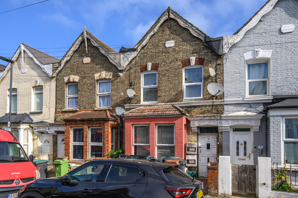 Main image of property: First Floor Flat, Candler Street, Tottenham, Haringey, London