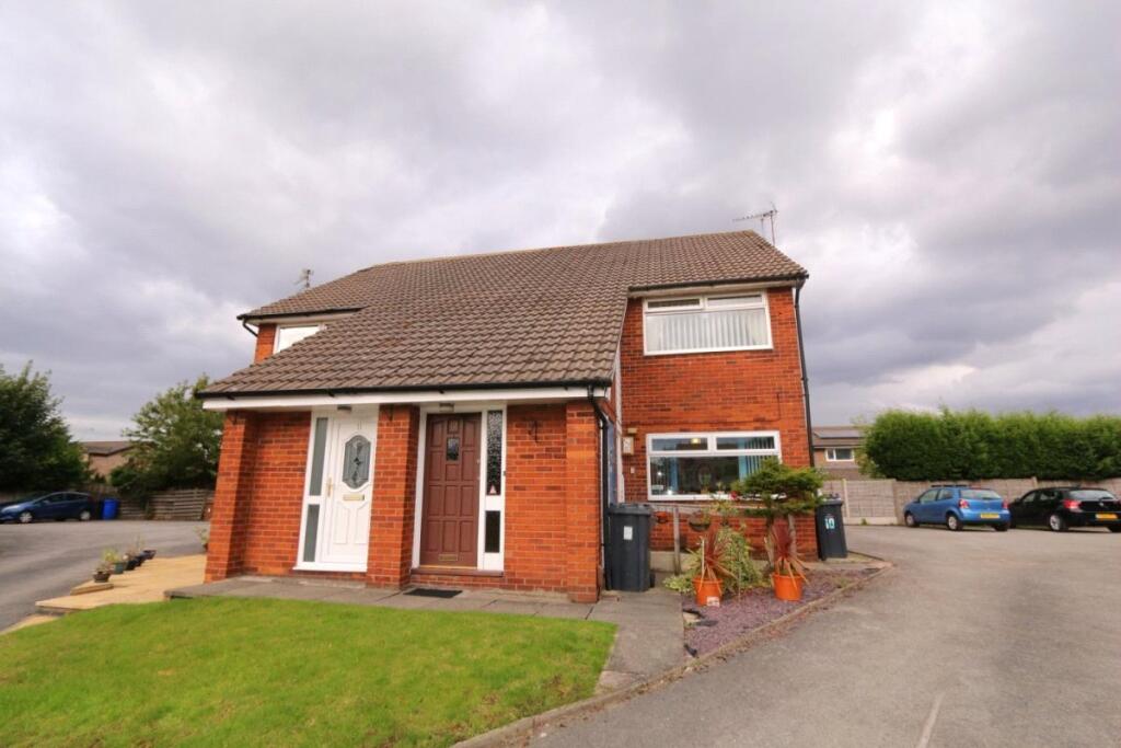 Main image of property: Briardene, Denton, Manchester, Greater Manchester, M34