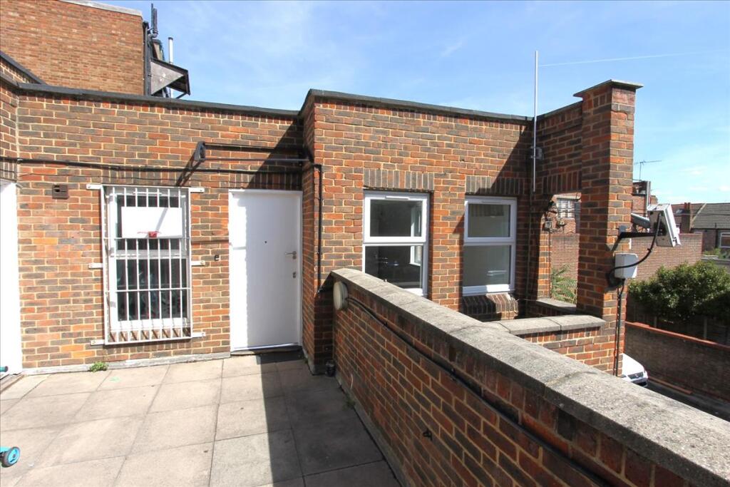 Main image of property: Cowper Road, London, N18