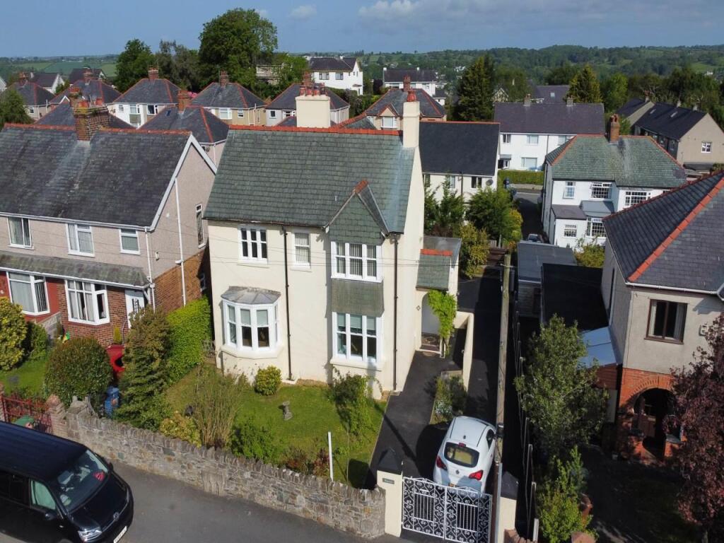 Main image of property: Ffriddoedd Road, Bangor