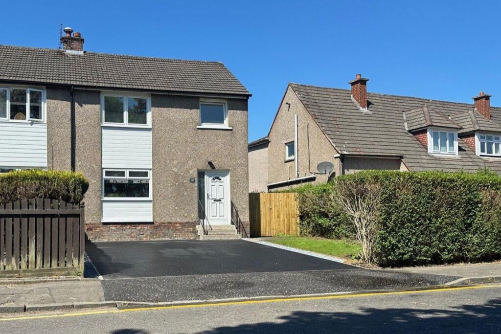 Main image of property: 3 Bed U/F with driveway & Garden @ Newdyke Rd, G66