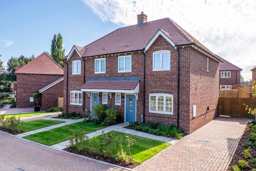 Main image of property: Blean Common
Blean
Canterbury
CT2 9JJ