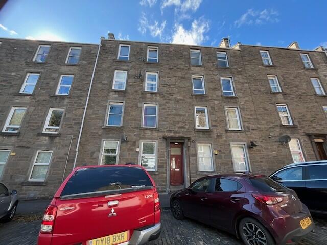 Main image of property: 1/R, 15 Blackness Street,Dundee, DD1 5LR