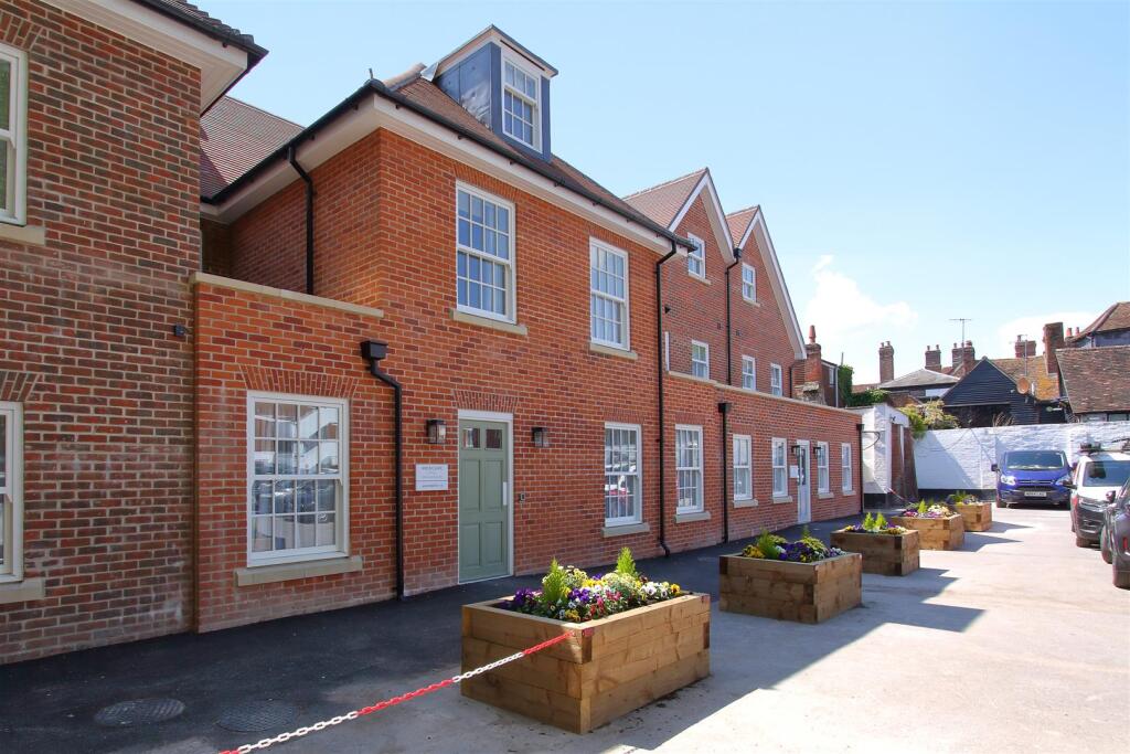 Main image of property: 1 St John Street, Salisbury
