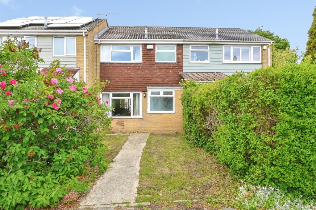 Main image of property: Carisbrooke Crescent, Poole, Dorset, BH15