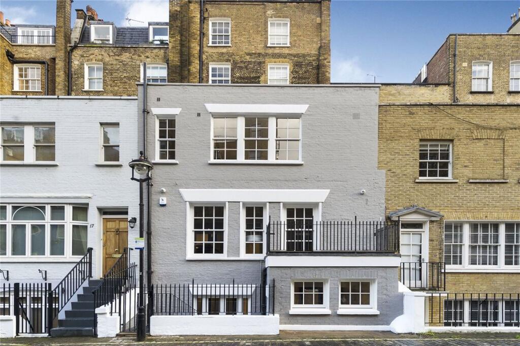 Main image of property: Montagu Square, Marylebone