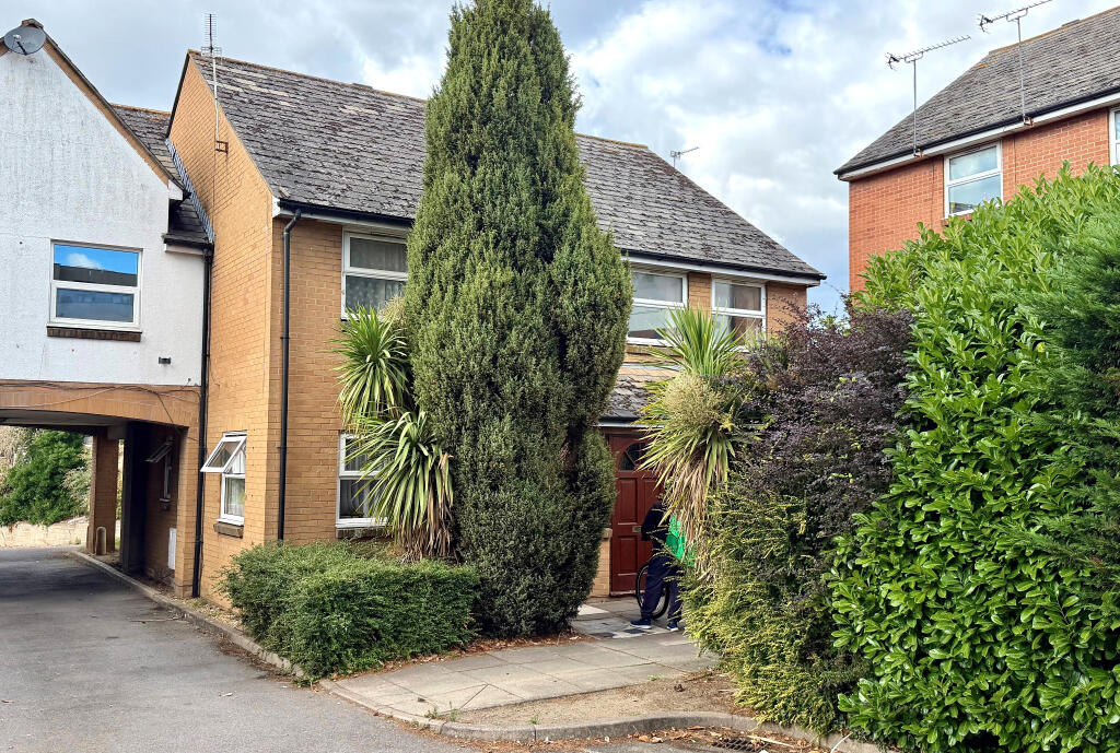 Main image of property: Queens Court