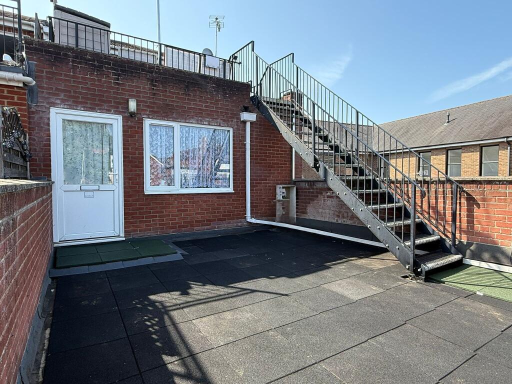 Main image of property: Malthouse Lane  Fareham  UNFURNISHED