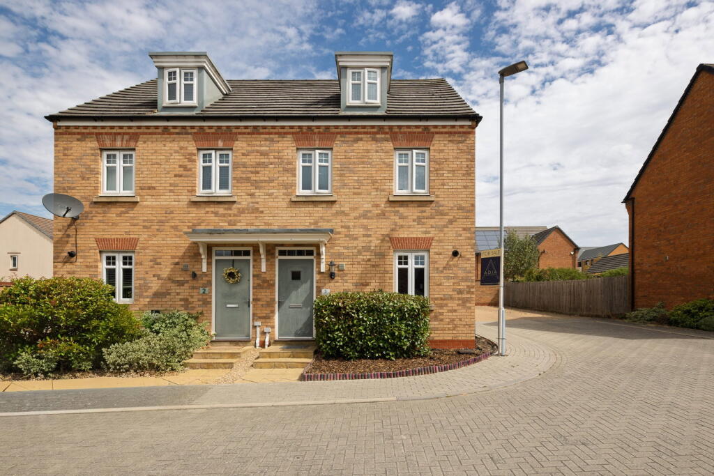 Main image of property: Quintus Close, Fairfields, Milton Keynes, MK11 4AF