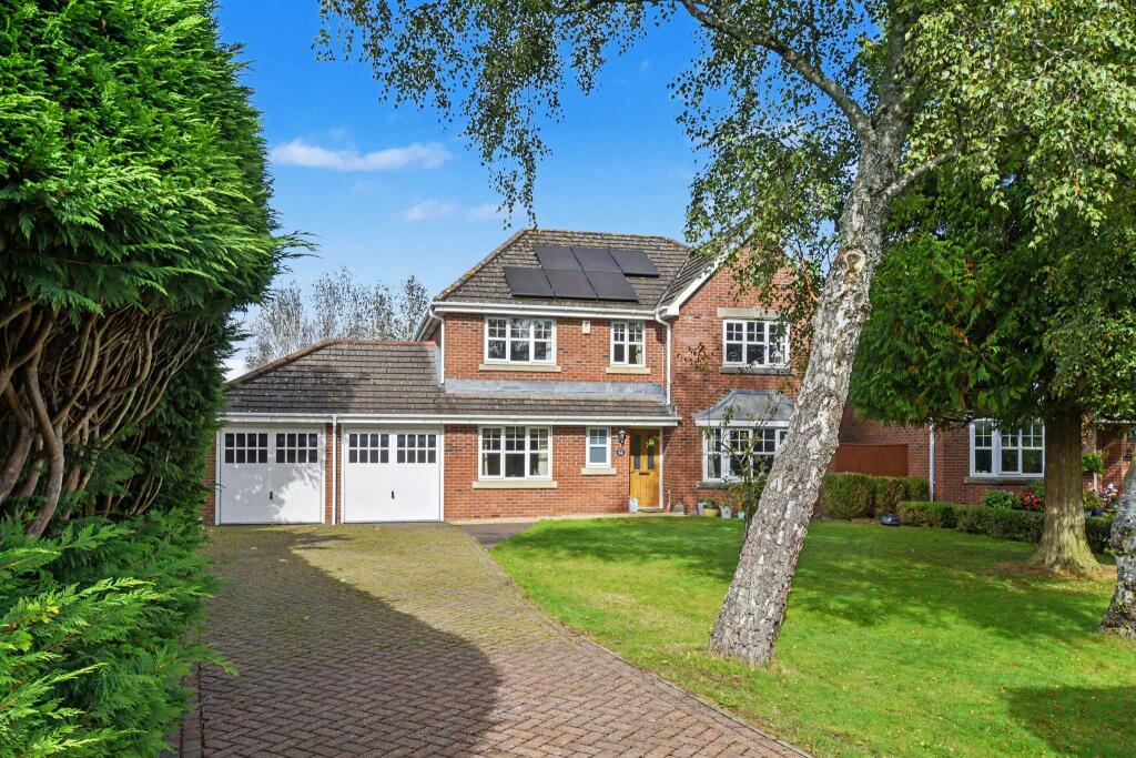 Main image of property: Moor Lane, Preston, PR4