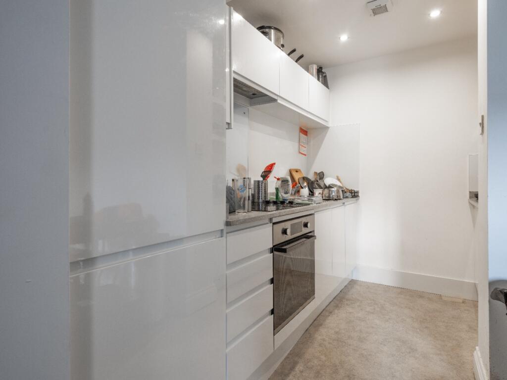 Main image of property: Hazelwood Avenue, Newcastle Upon Tyne, Tyne and Wear, NE2 3HU (£155pppw)