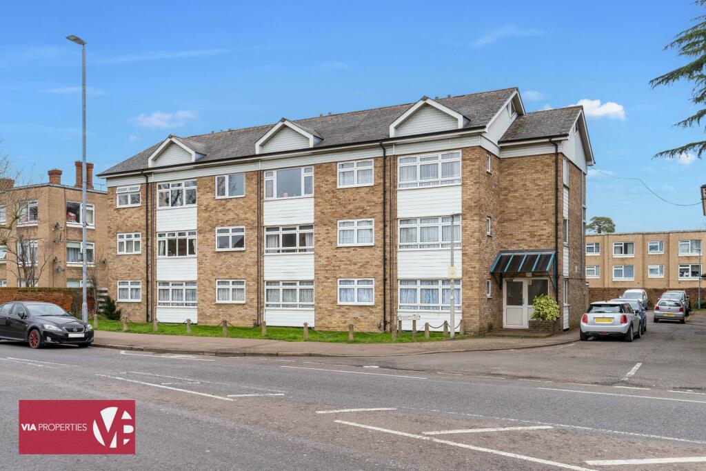 Main image of property: Priory Close, Hoddesdon, EN11