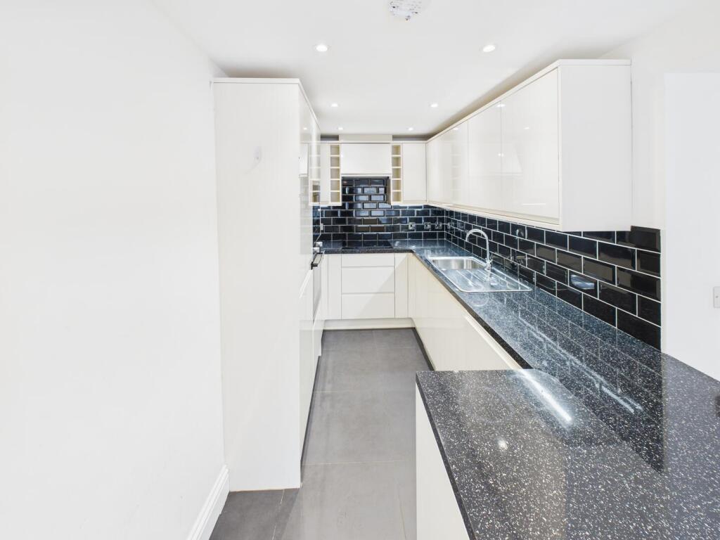 Main image of property: Dyer Street, Cirencester