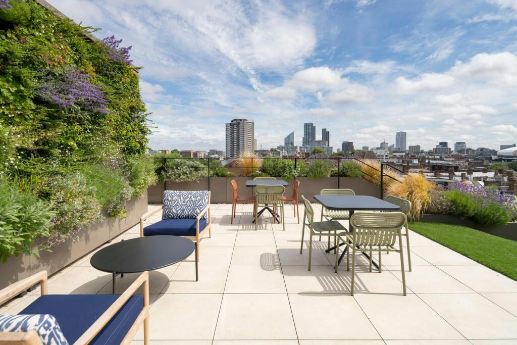 Communal Roof Terrace