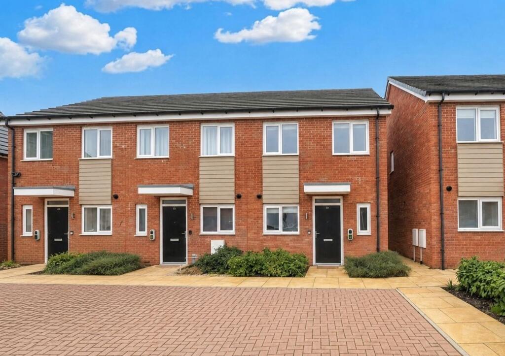 Main image of property: Russell Street, Cofton Hackett, B45