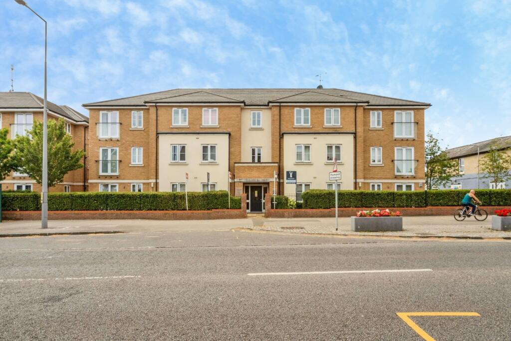 Main image of property: Aylesbury Street, Bletchley, Milton Keynes, Buckinghamshire, MK2