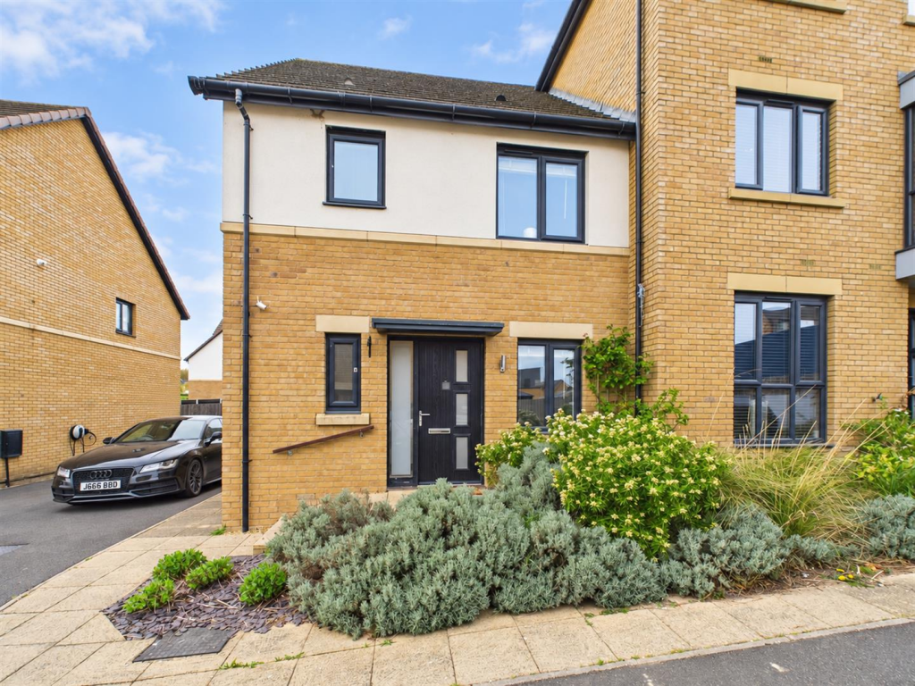 Main image of property: NN18, Chippenham Close, Little Stanion