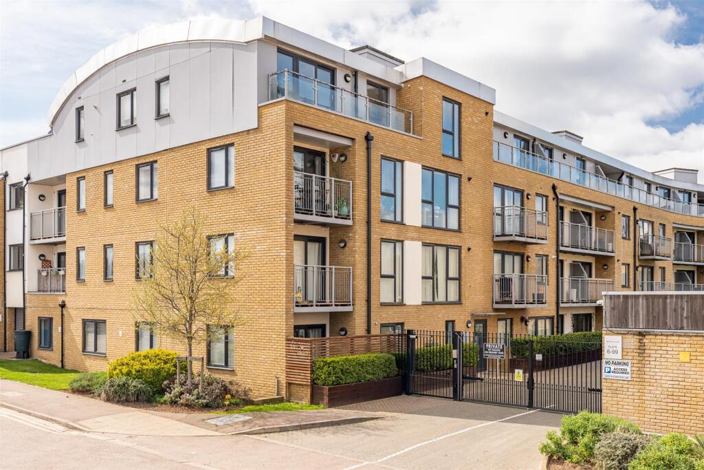 Main image of property: Smeaton Court, Hertford
