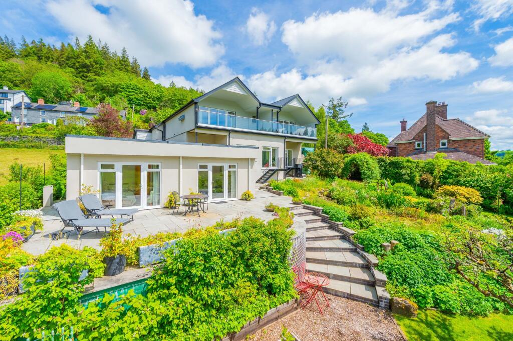 Main image of property: Bryn Haul, Llanidloes