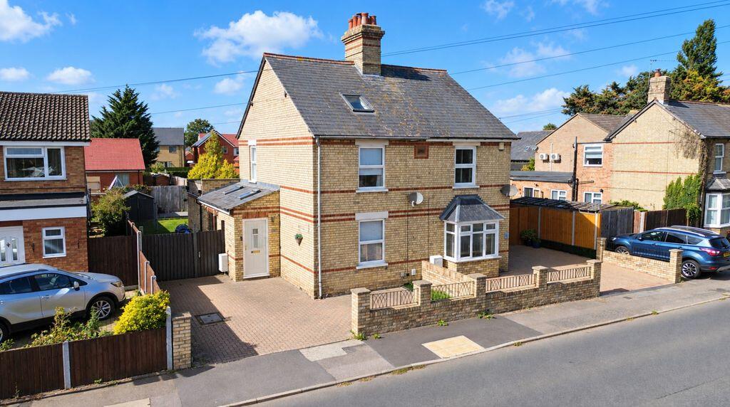Main image of property: Hitchin Road, Upper Caldecote, SG18 