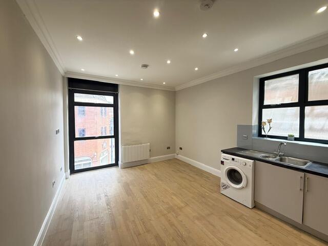 Main image of property: 2-4 The Parade, WD17