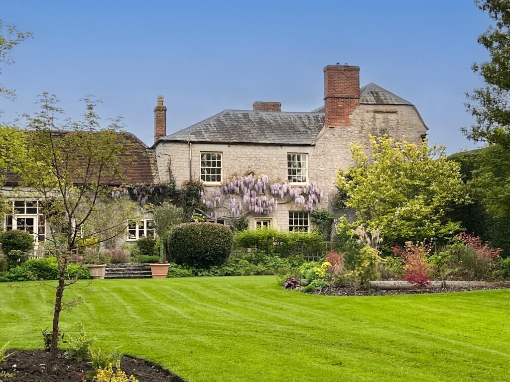Main image of property: Lovington, Castle Cary, Somerset, BA7 7PP