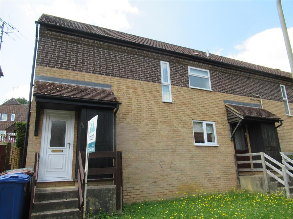 Main image of property: The Camellias, Banbury