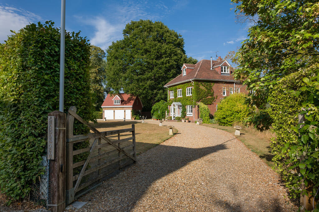 Main image of property: Streatley, Reading, RG8