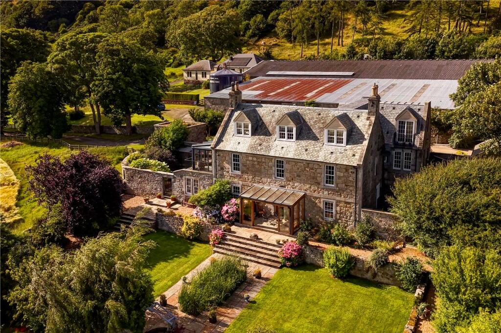 Main image of property: Craigluscar Farm, Craigluscar Road, Dunfermline, Fife, KY12