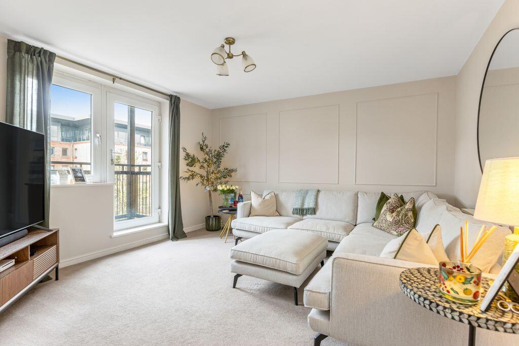 Main image of property: 11/21 Slateford Gait, Edinburgh, EH11 1GW