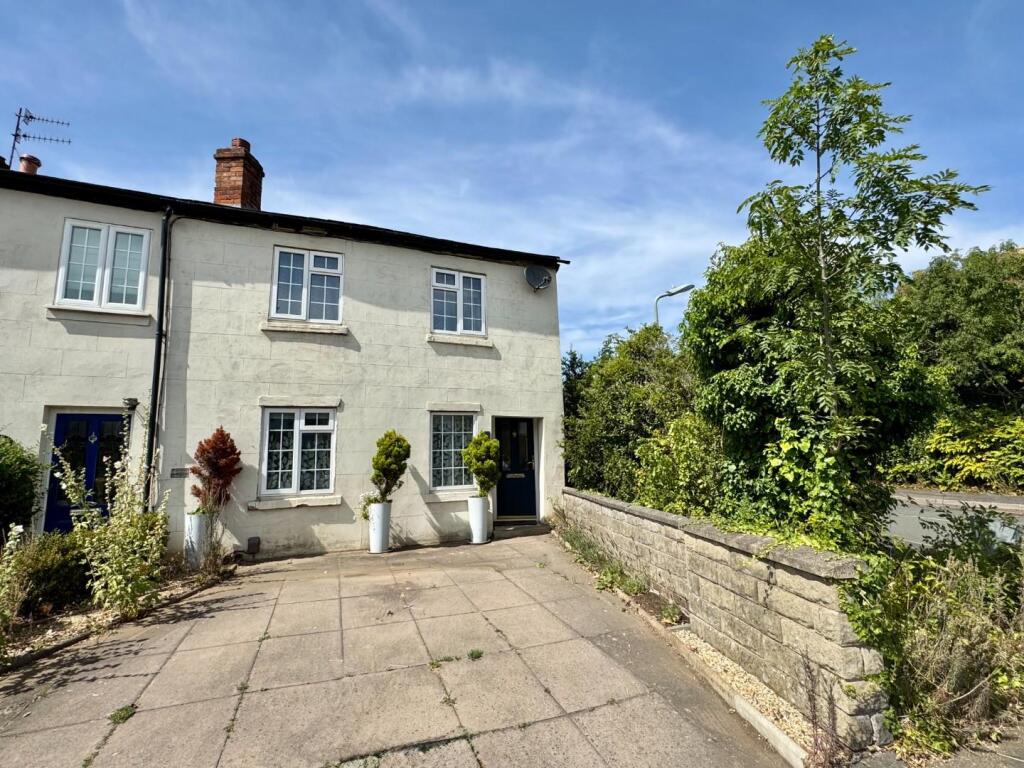 Main image of property: Emscote Road, Warwick