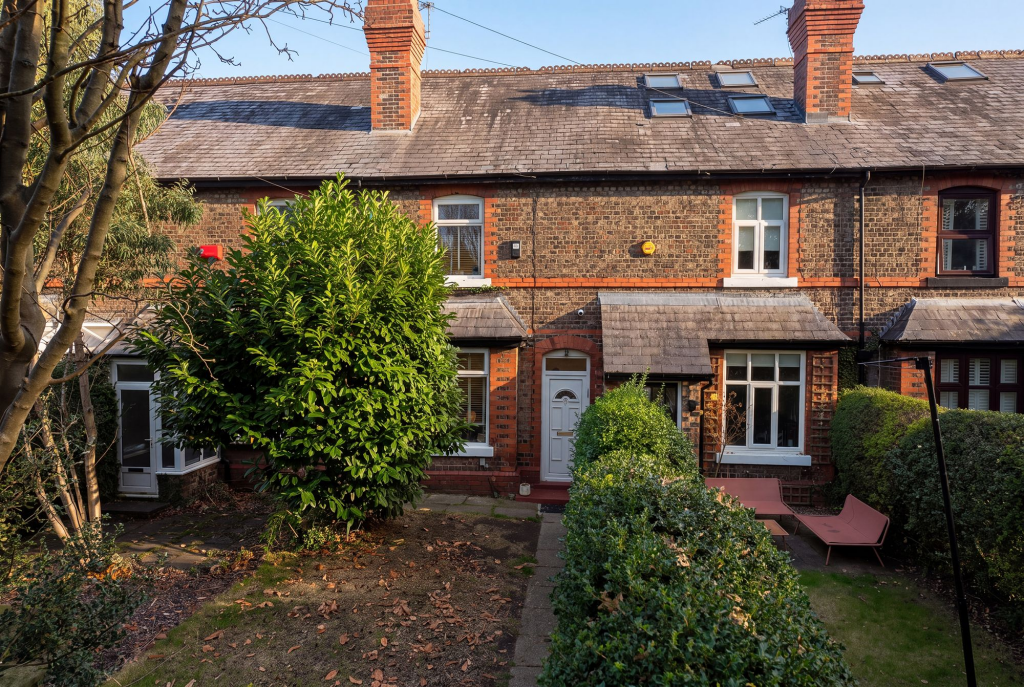 Main image of property: Knutsford View, Hale Barns, WA15