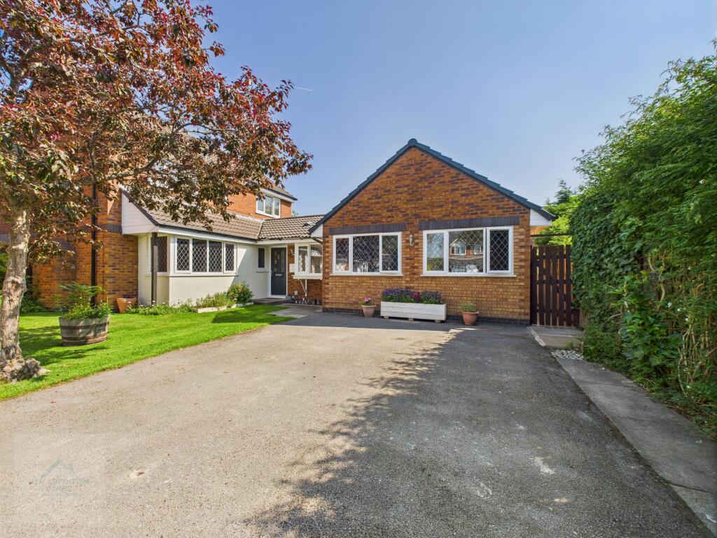 Main image of property: Fairacre Drive, Middlewich, CW10