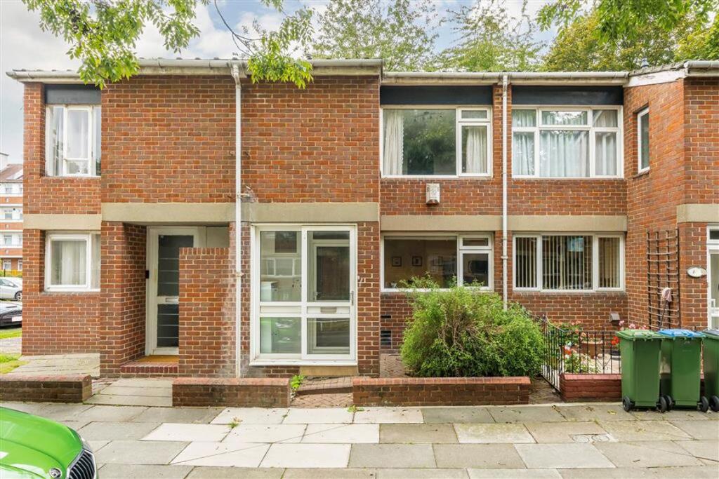 Main image of property: Hevelius Close, Greenwich