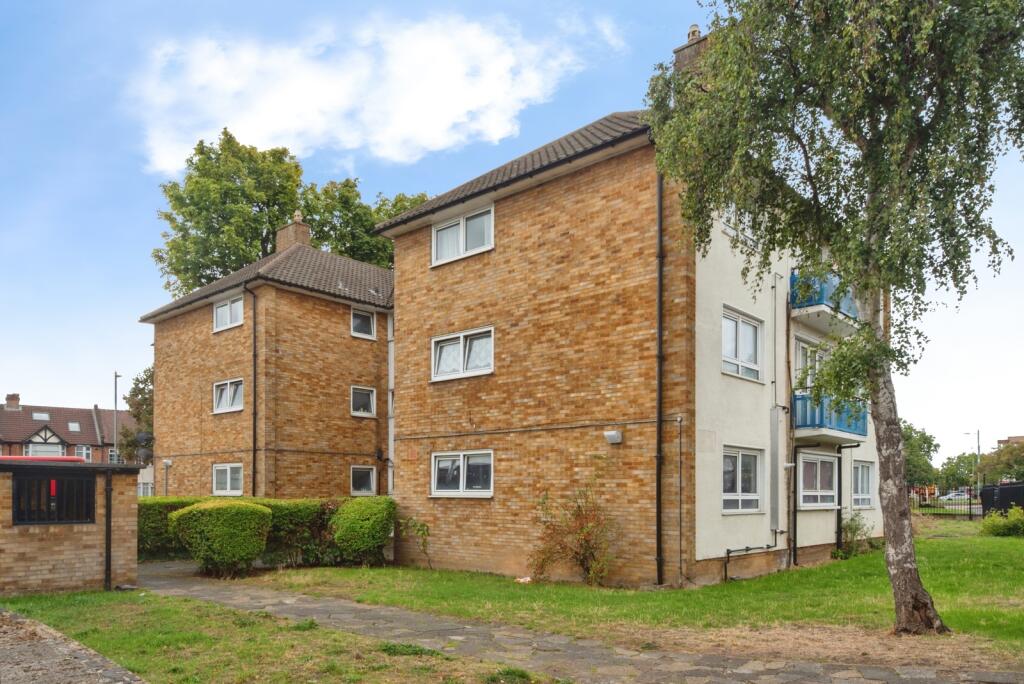 Main image of property: Lea Bridge Road, Walthamstow, E17