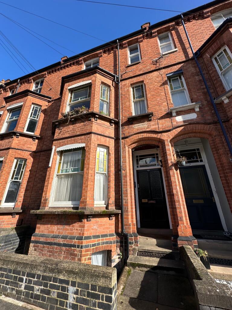 Main image of property: 1 bed studio Grove Street, CV32 5AG