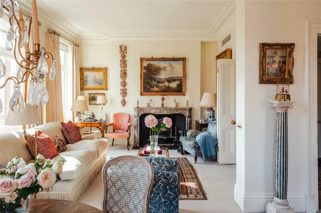 Main image of property: Mount Street, Mayfair, W1K