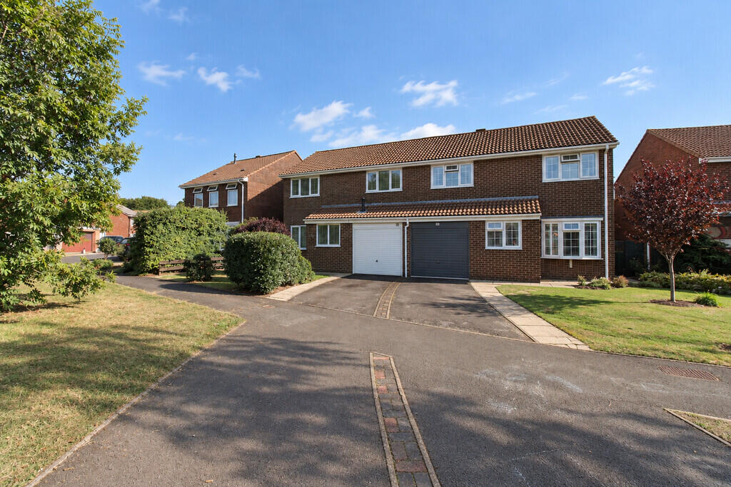 Main image of property: Fair Isle Close, Stubbington