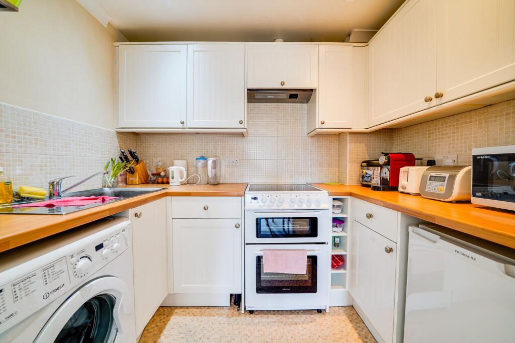 Main image of property: Gresley Lodge, Old North Road, Royston, SG8