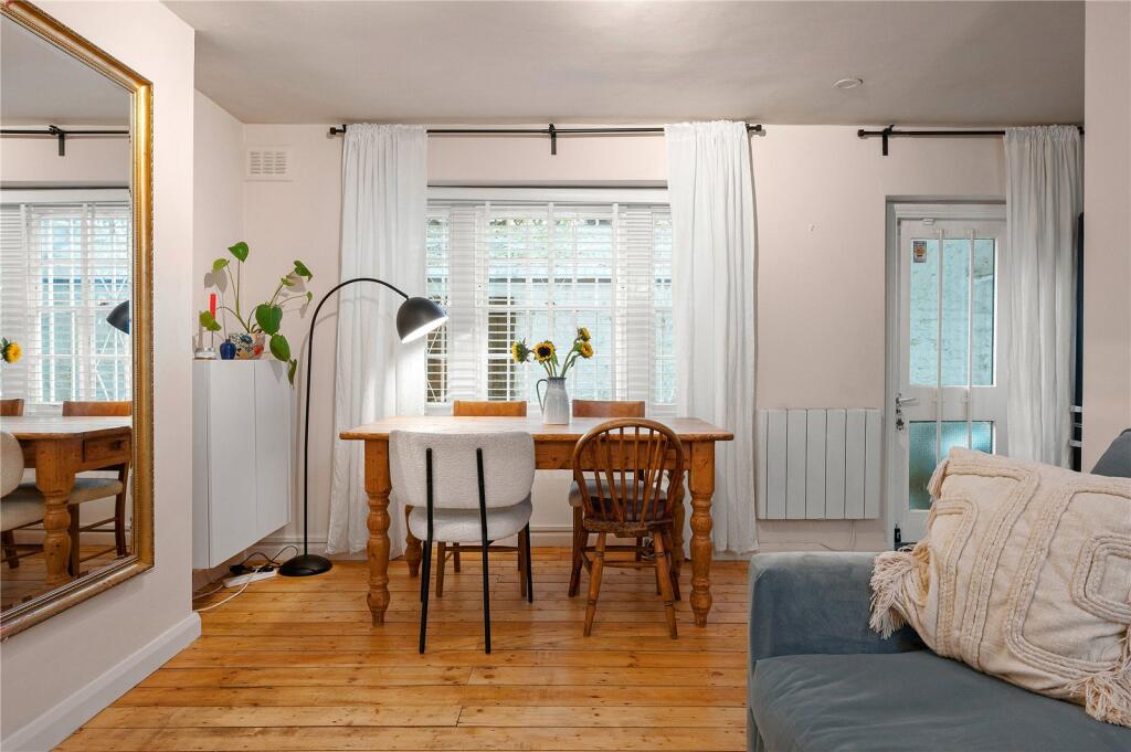 Main image of property: Claremont Square, Angel, Islington, London, N1
