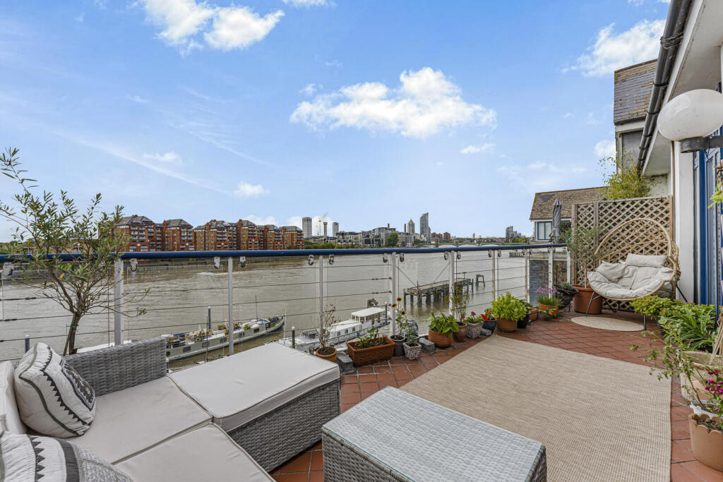 Main image of property: Calico House, Plantation Wharf, London, SW11