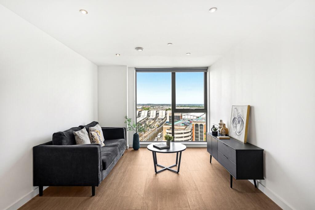 Main image of property: Thames Quarter, Reading