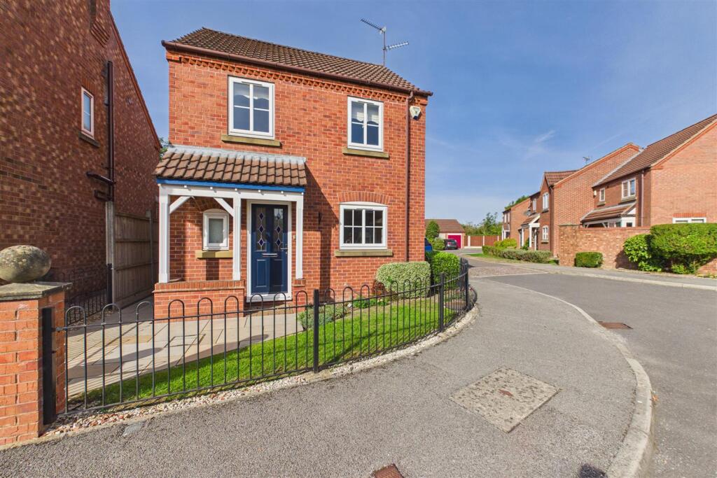 Main image of property: Cannon Close, Newark