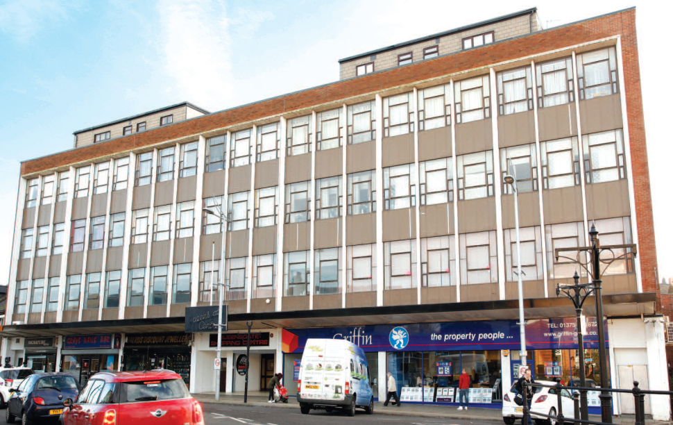 Main image of property: 12A-C Queensgate Centre, Orsett Road, Grays, Essex, RM17